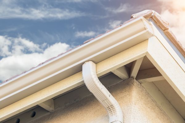 Seamless Gutter Replacement in Northville